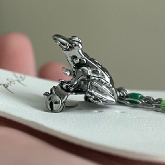Free People Sailor Brooch- Silver Frog - Picture 2 of 3